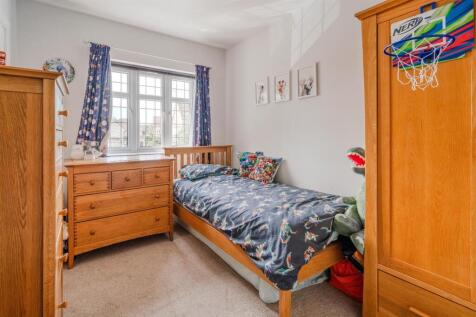 Bedroom2.jpg