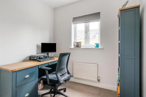 Bedroom1.jpg