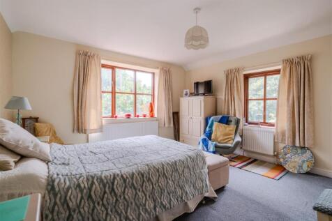 Bedroom1.jpg