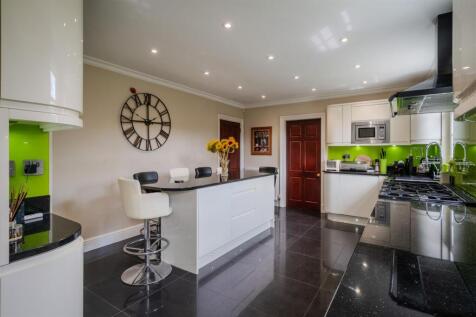 Kitchen-3.jpg