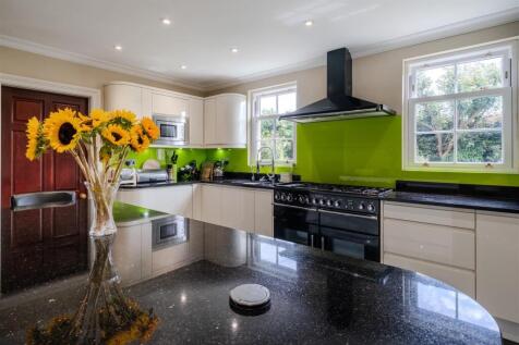 Kitchen-5.jpg