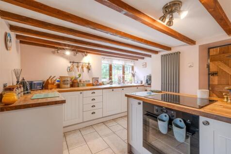 Kitchen-3.jpg