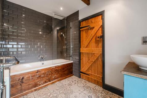 Bathroom-2.jpg