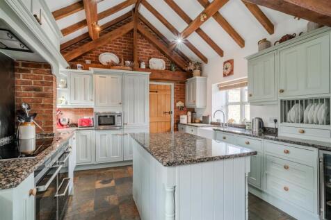Kitchen-4.jpg