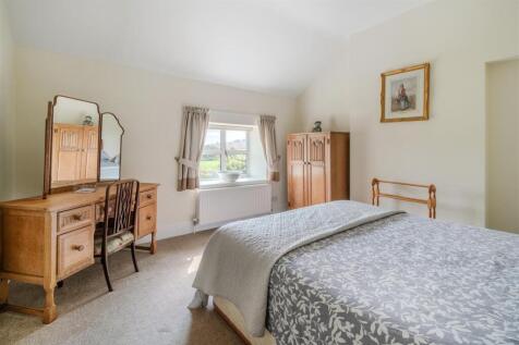 Bedroom2.jpg