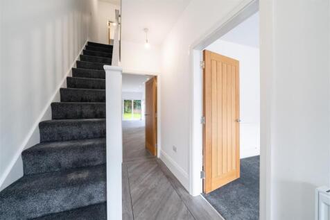 Hallway--2.jpg