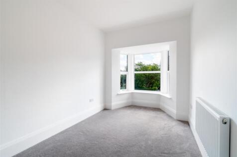 Bedroom 3-.jpg