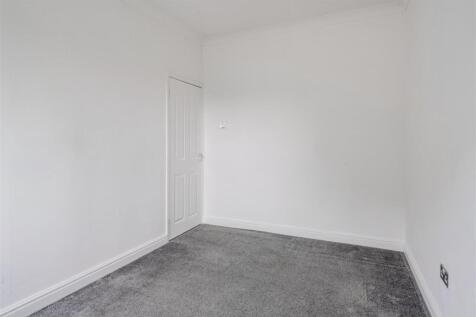 Bedroom1-5.jpg