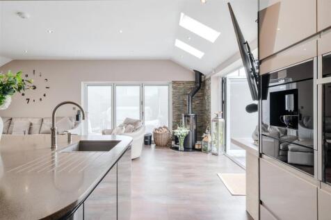 Open Plan Living_-7.jpg