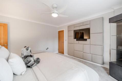Bedroom1-4.jpg
