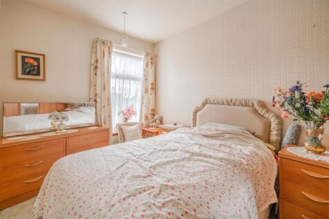 Bedroom2.jpg