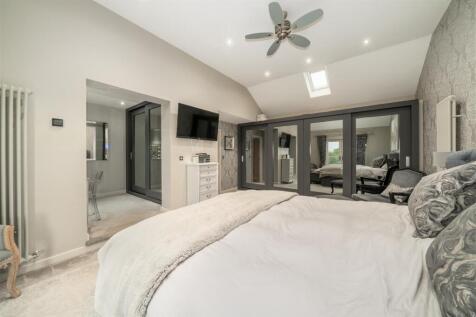 Bedroom1-3.jpg