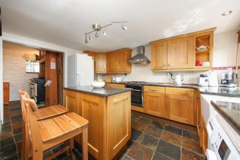 Kitchen3.jpg