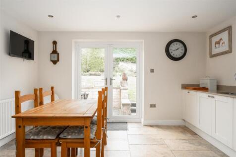 Kitchen-2.jpg