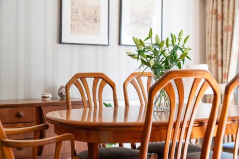 Dining Room-2.jpg