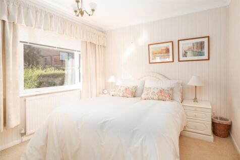 Bedroom4.jpg