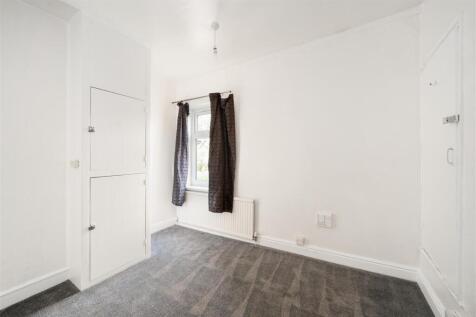 Bedroom2.jpg