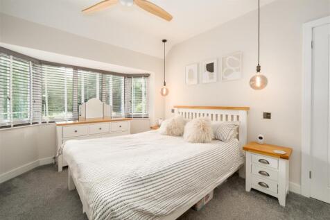 Bedroom1-2.jpg