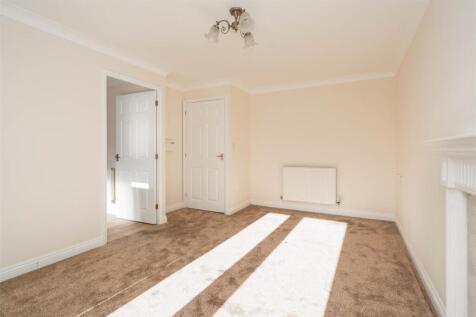Living Room-3.jpg