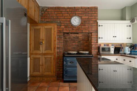 Kitchen-2.jpg