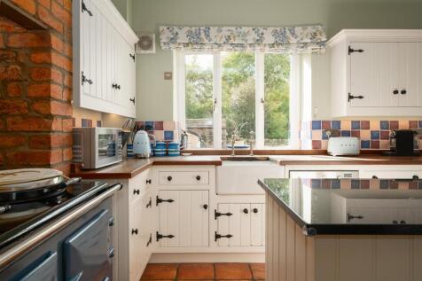 Kitchen-7.jpg
