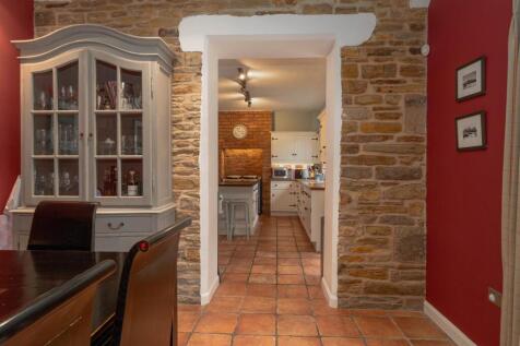 Dining Room-2.jpg