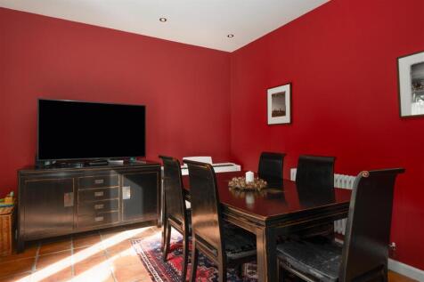 Dining Room.jpg