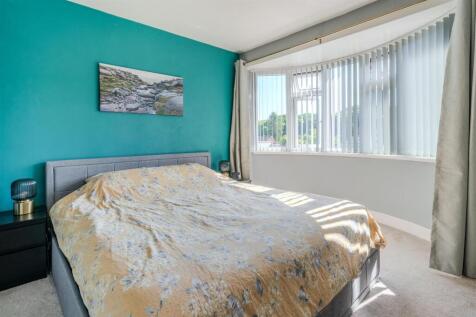 Bedroom1-2.jpg