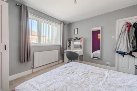 Bedroom2-3.jpg