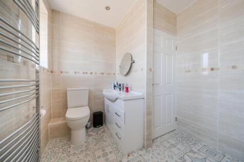 Bathroom-3.jpg