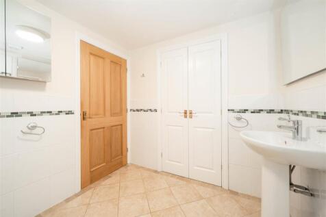 Bathroom-2.jpg
