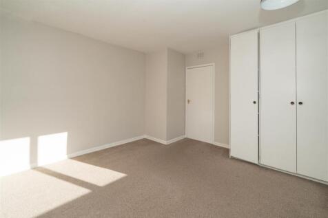 Bedroom1-3.jpg