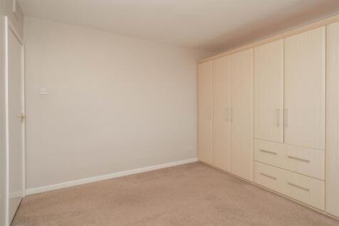 Bedroom3-2.jpg