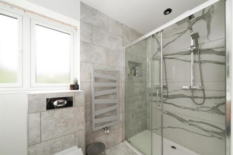 Bedroom1-5.jpg