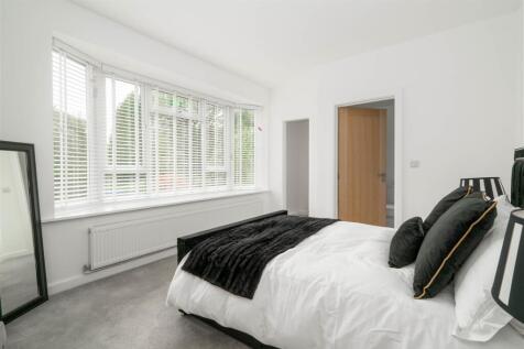 Bedroom1.jpg
