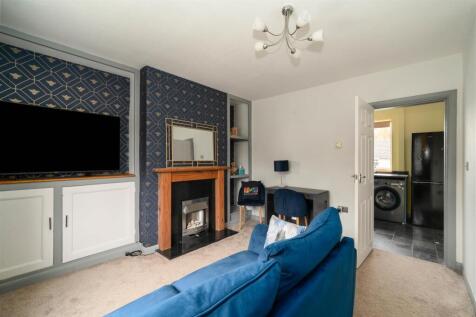 Living Room.jpg