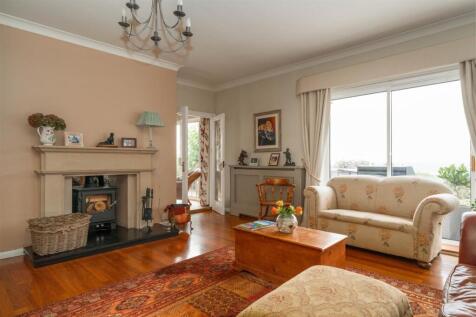 Living Room - Dining Room-4.jpg