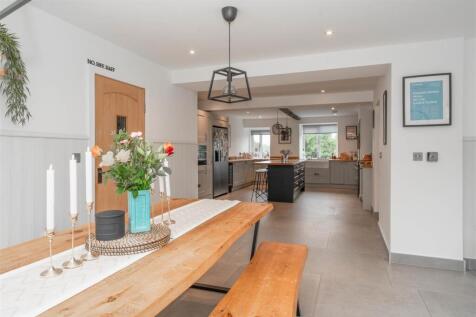 Open Plan Living_-3.jpg