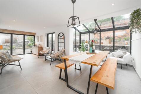 Open Plan Living_-4.jpg