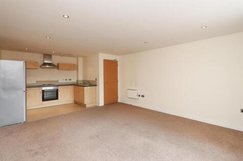 Lounge Kitchen 2.jpg