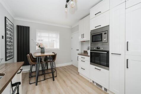 Open Plan Kitchen-4.jpg