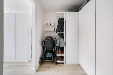 Utility - Office - Converted Garage-4.jpg