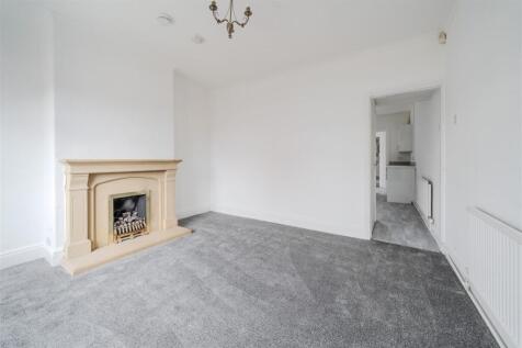 Living Room-2.jpg