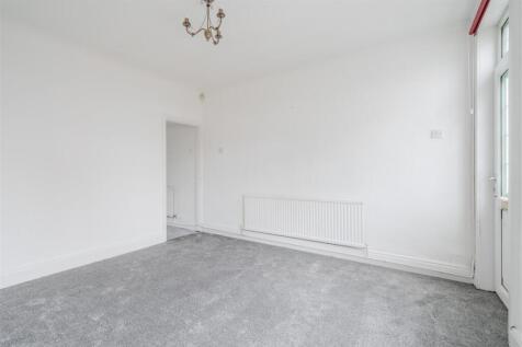 Living Room-3.jpg