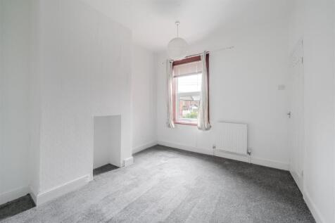 Bedroom1-2.jpg