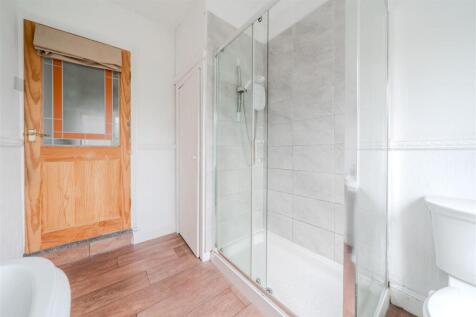 Bathroom-2.jpg