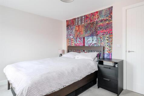 Bedroom2-2.jpg