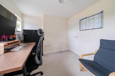 Bedroom3-3.jpg