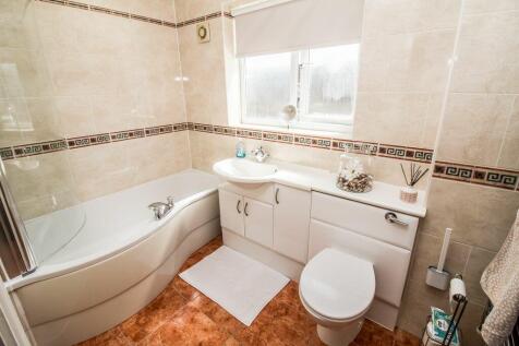 Family Bathroom. 
