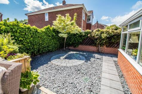 Rear Garden Pic 2.
